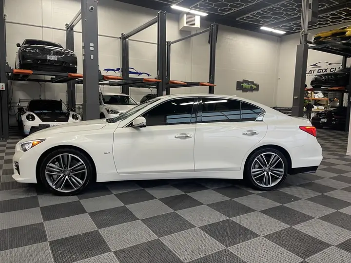2017 Infiniti Q50 Sport, white