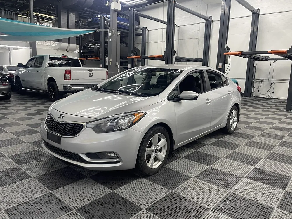 2016 Kia Forte — photo 1 of 10